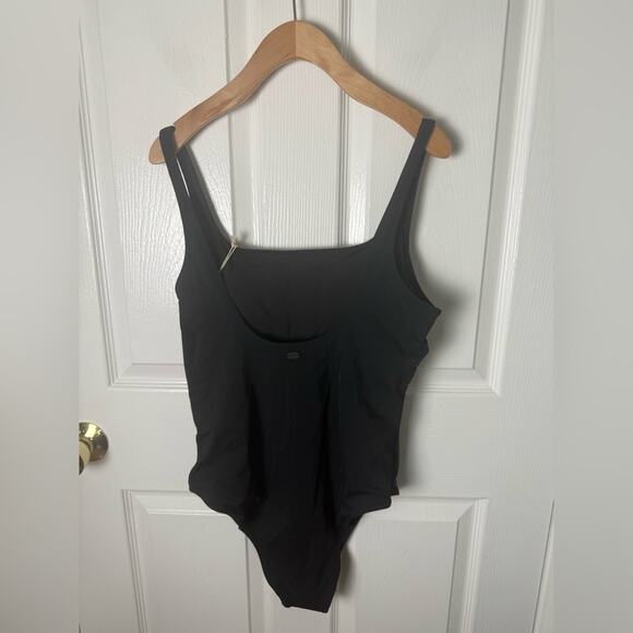 Vuori Encinitas One Piece Swimsuit XL - Picture 5 of 8